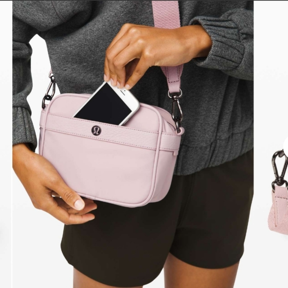 Lululemon Now and Always Crossbody
